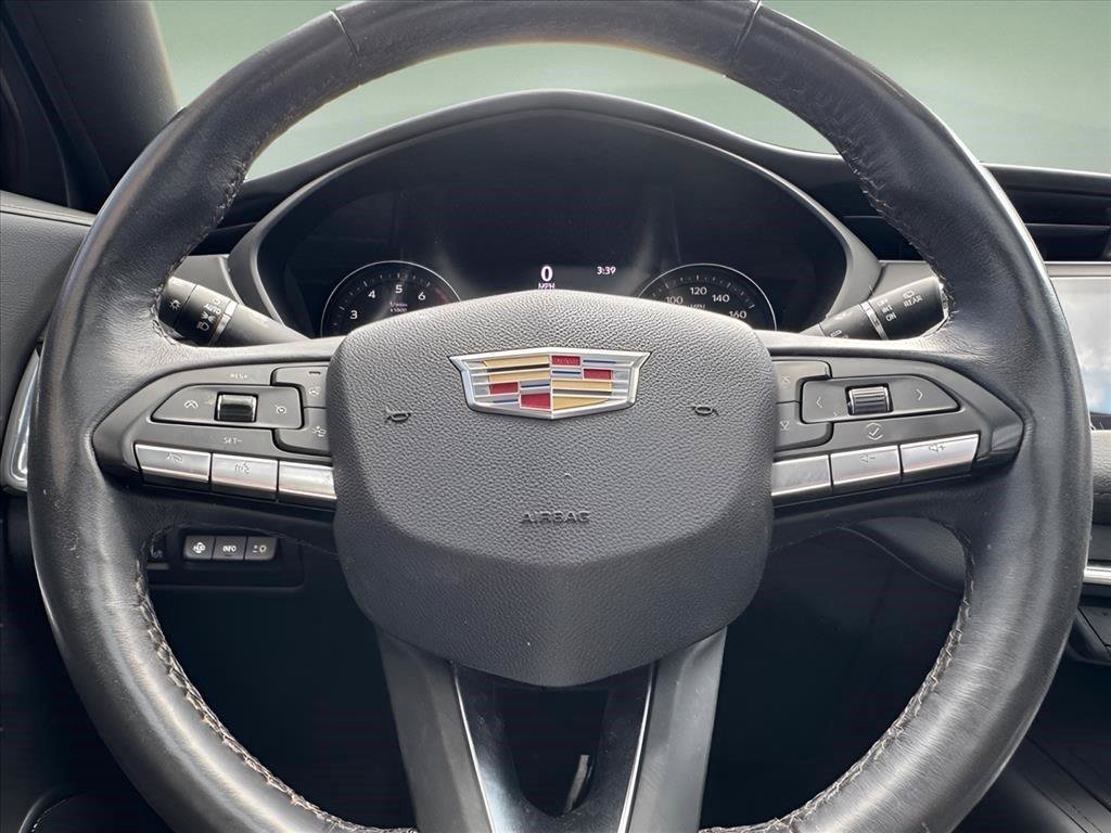 Used 2023 Cadillac XT4 Premium Luxury w/ Technology Package FWD image 19