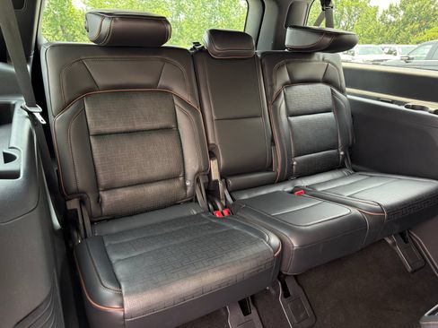 Used 2025 Lincoln Navigator L Black Label AWD/4WD image 23