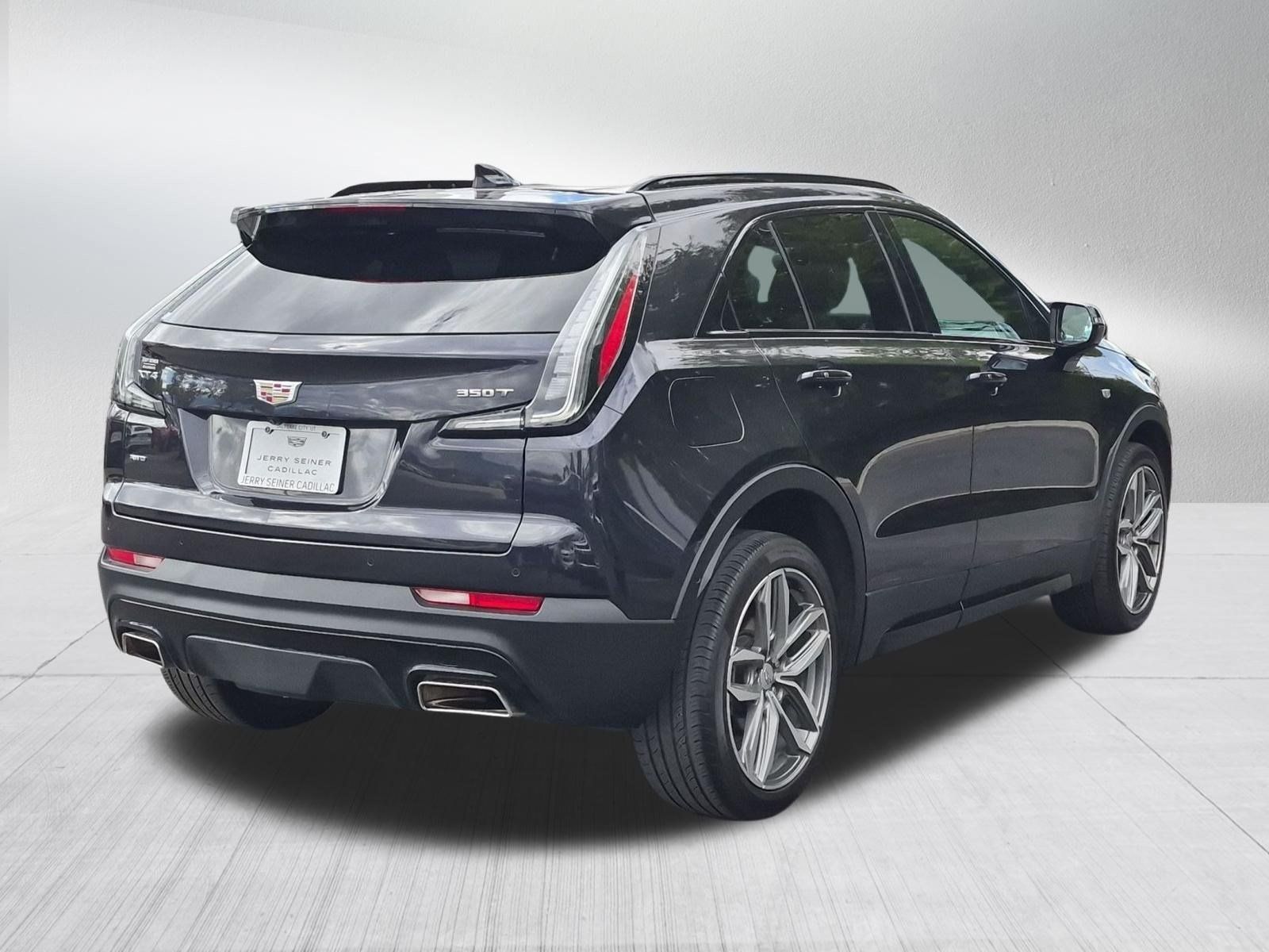 Used 2023 Cadillac XT4 Sport AWD/4WD image 5