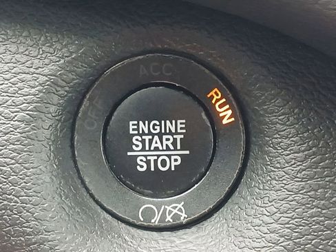 Used 2019 Jeep Cherokee Limited w/ Trailer Tow Group AWD/4WD image 20