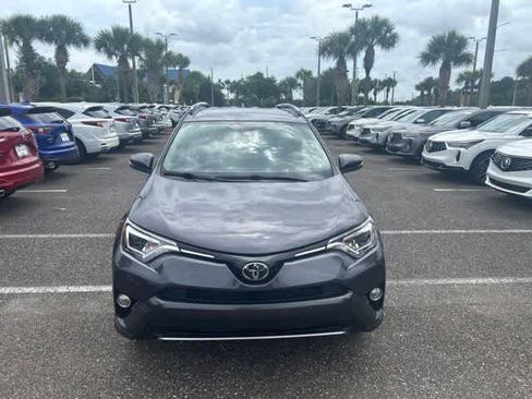 Used 2017 Toyota RAV4 Limited AWD/4WD image 7