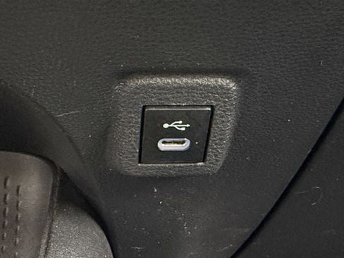 Used 2024 Toyota Corolla LE image 21