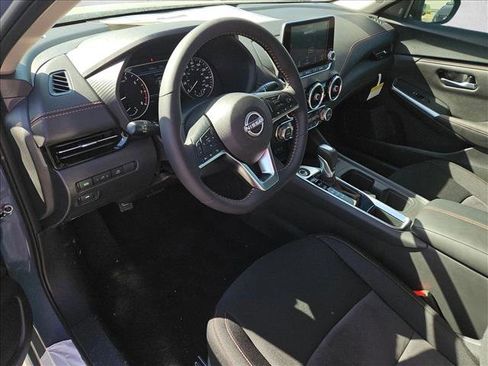 New 2025 Nissan Sentra SR image 9