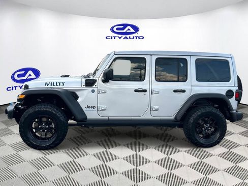 Used 2024 Jeep Wrangler Unlimited AWD/4WD image 7