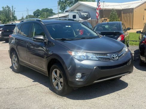 Used 2015 Toyota RAV4 XLE FWD image 2