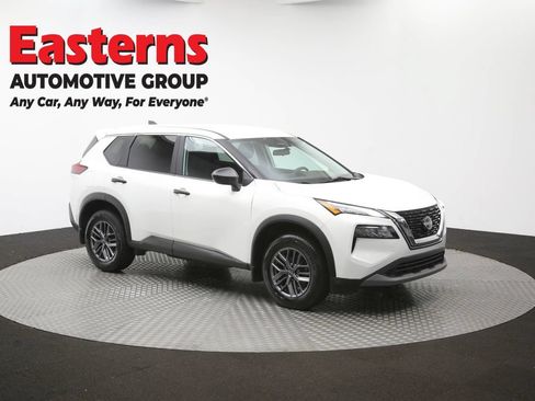 Used 2023 Nissan Rogue S AWD/4WD image 49