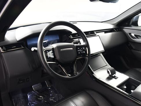 Used 2025 Land Rover Range Rover Velar Dynamic SE AWD/4WD image 12