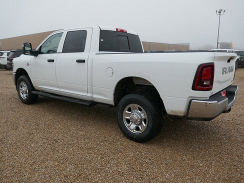 New 2026 RAM 2500 Tradesman AWD/4WD image 7