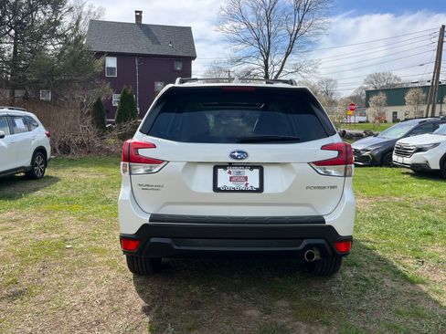 Certified 2023 Subaru Forester Limited image 4