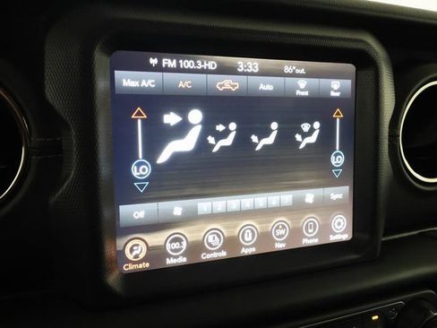 Used 2023 Jeep Gladiator Overland image 15