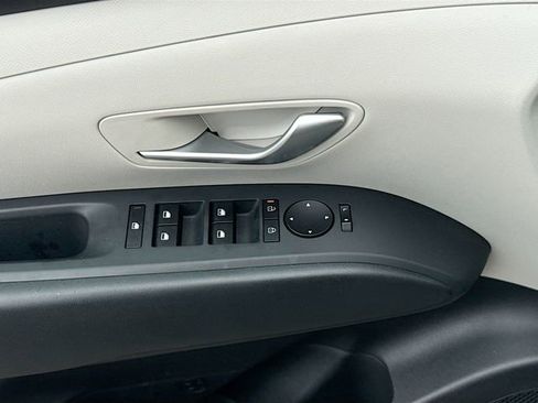 Certified 2026 Hyundai Tucson SE FWD image 17
