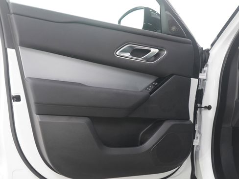 Used 2024 Land Rover Range Rover Velar S image 20