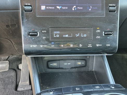 Certified 2022 Hyundai Tucson Blue AWD/4WD image 24