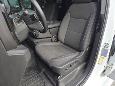 Used 2025 GMC Sierra 2500 SLE w/ SLE Value Package; image 31