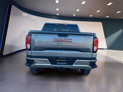 Used 2020 GMC Sierra 1500 SLE w/ SLE Value Package image 4
