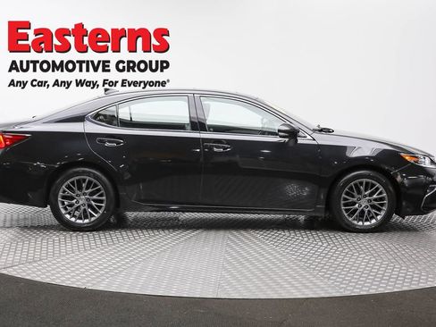 Used 2018 Lexus ES 350 w/ Luxury Package w/Wood Trim FWD image 4
