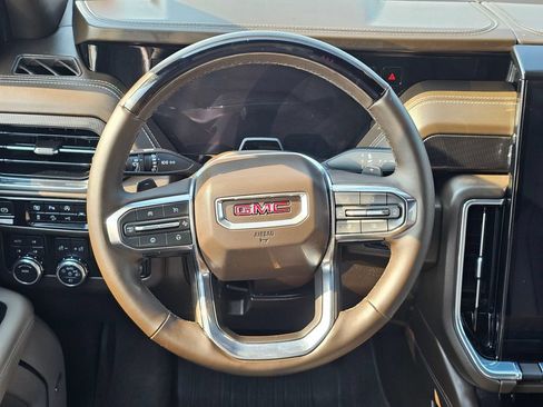 Used 2025 GMC Yukon XL Elevation AWD/4WD image 22