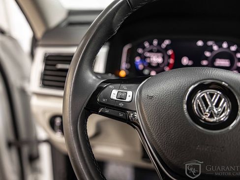 Used 2019 Volkswagen Atlas SEL Premium image 24