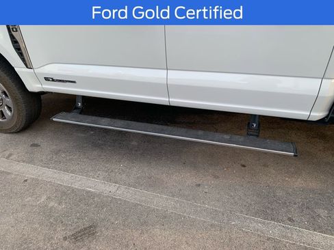 Used 2025 Ford F250 Lariat w/ Chrome Package image 4