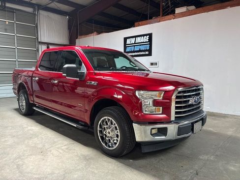 Used 2017 Ford F150 XLT w/ Equipment Group 302A Luxury RWD image 2
