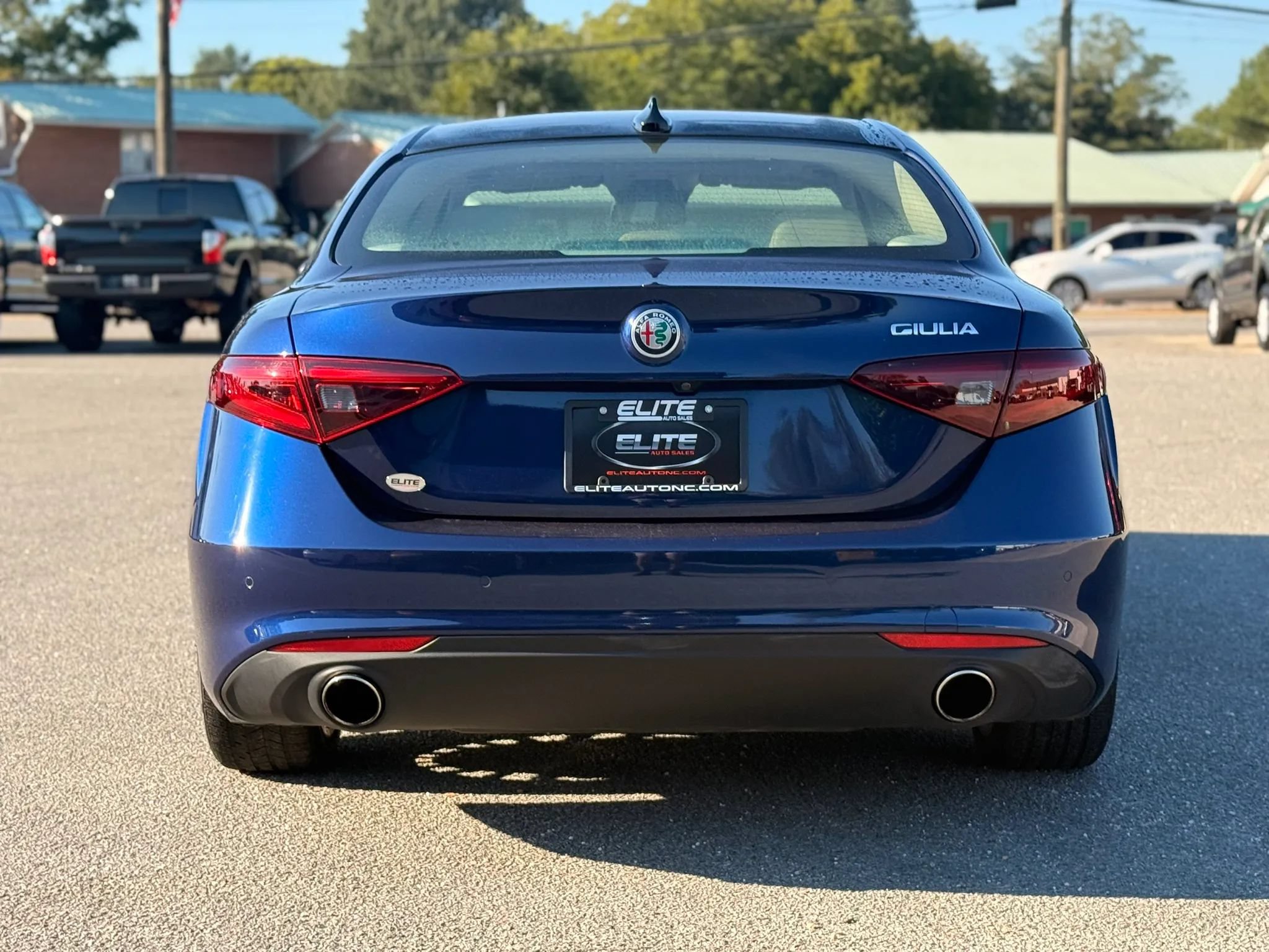 Used 2018 Alfa Romeo Giulia Ti w/ Quick Order Package 22Z Lusso RWD image 8