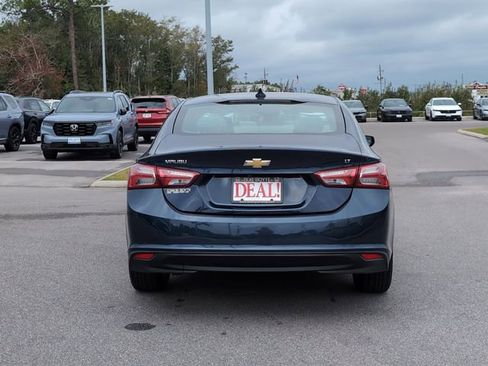 Used 2022 Chevrolet Malibu LT image 4