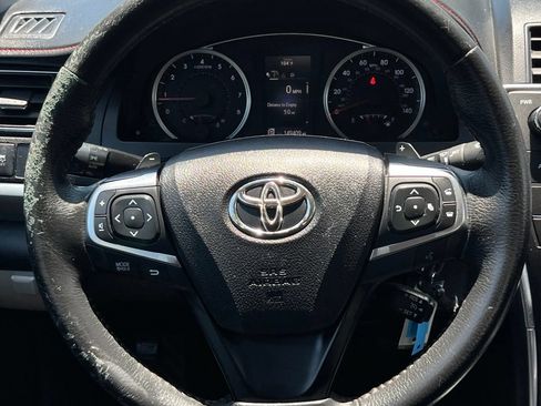 Used 2017 Toyota Camry SE FWD image 13
