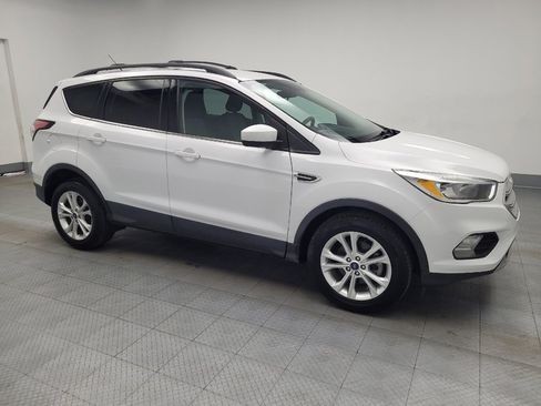 Used 2018 Ford Escape SE image 11