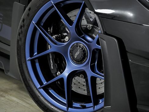 Used 2025 Porsche 911 GT3 RS RWD image 3