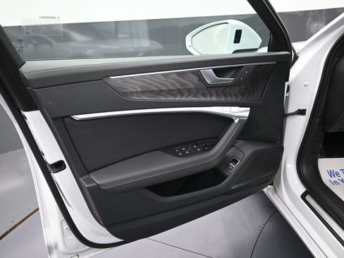 Used 2024 Audi A6 Premium Plus image 25