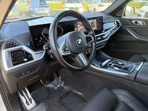 Certified 2024 BMW X5 xDrive40i w/ M Sport Package AWD/4WD image 17