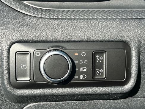 New 2026 Ford Explorer w/ Ready For The Road Package image 17