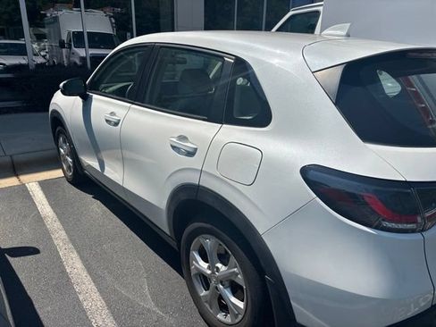 Used 2024 Honda HR-V LX image 11