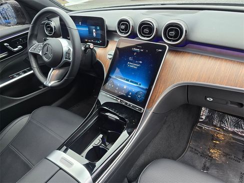 Used 2025 Mercedes-Benz C 300 4MATIC Sedan image 11