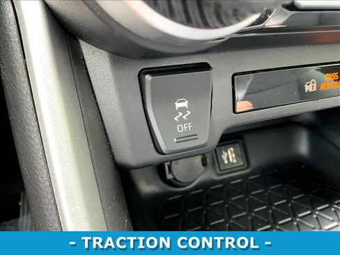 Used 2024 Toyota RAV4 LE FWD image 37