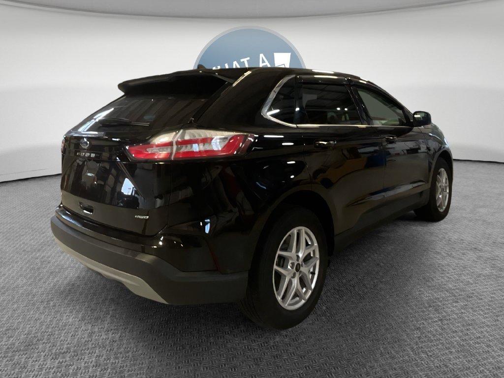 Used 2024 Ford Edge SEL AWD/4WD image 3