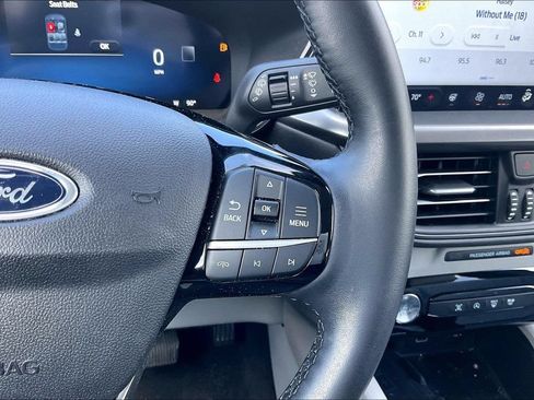 Used 2025 Ford Escape Active w/ Active Premium Tech Pack FWD image 18