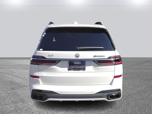 Used 2023 BMW X7 M60i w/ Executive Package image 5