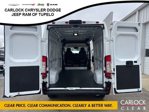 Used 2025 RAM ProMaster 2500 w/ Convenience Group image 15