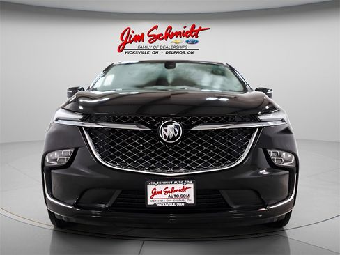 Used 2024 Buick Enclave Avenir image 2