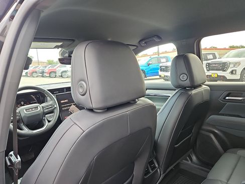 New 2027 GMC Terrain AT4 w/ Convenience Package III AWD/4WD image 9