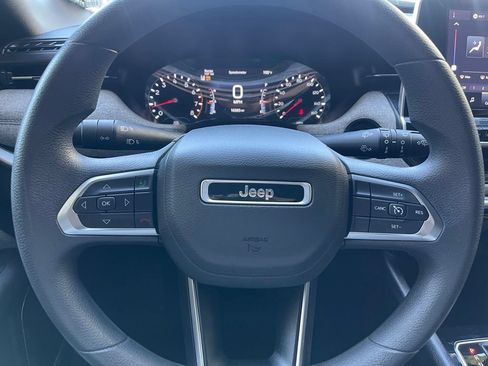 Used 2025 Jeep Compass Sport AWD/4WD image 24