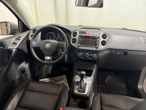 Used 2010 Volkswagen Tiguan Wolfsburg Edition AWD/4WD image 17