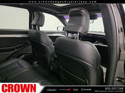Used 2024 Jeep Wagoneer Launch Edition AWD/4WD image 14