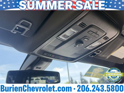 Used 2022 Chevrolet Suburban Z71 AWD/4WD image 15