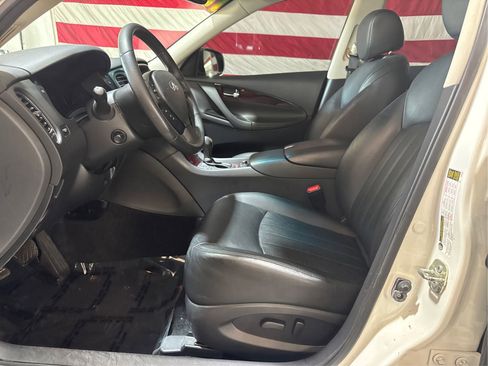 Used 2017 INFINITI QX50 AWD w/ Premium Plus Package image 9