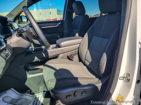 Used 2025 GMC Acadia Elevation AWD/4WD image 10