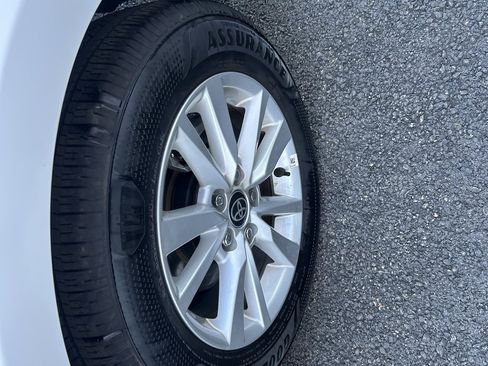 Used 2025 Toyota Camry LE image 22