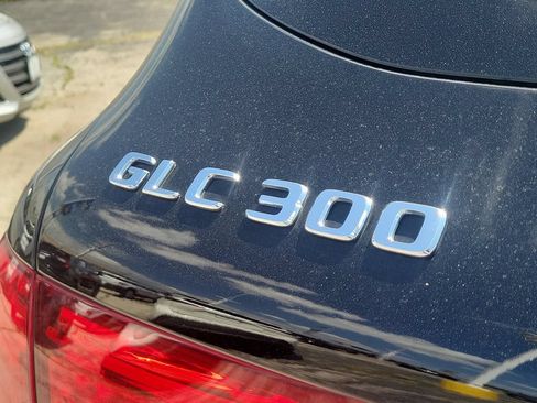 Used 2018 Mercedes-Benz GLC 300 4MATIC image 7