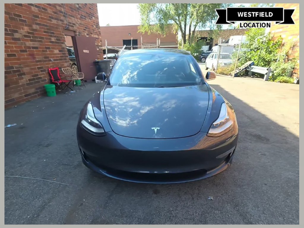 Used 2020 Tesla Model 3 Standard Range RWD image 1